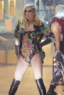 Kesha Performs on the Today Show in New York City (November 