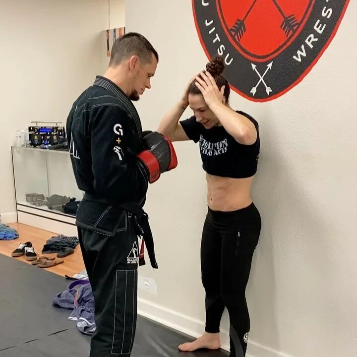 Sara McMann on Instagram: "Nice way to finish up your ab workout 🤣 se...