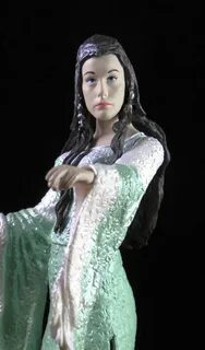 She's Fantastic: Lord of the Rings ARWEN (Coronation Gown)!