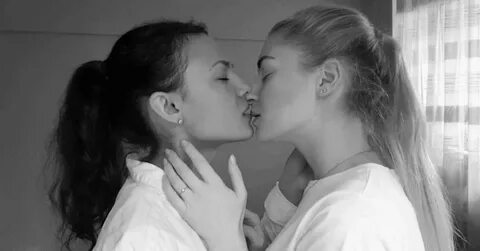 #varivowewrzuty #nsfw #lesbianboners #gif - Variv - Wykop.pl