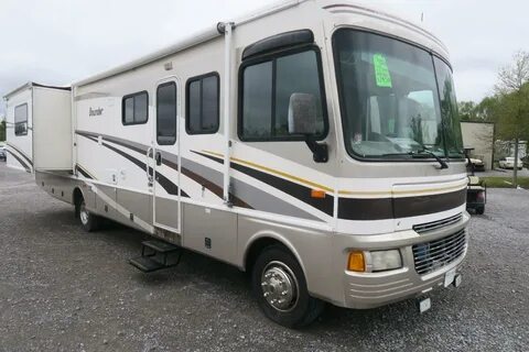 USED 2005 BOUNDER 35E - Overview Berryland Campers