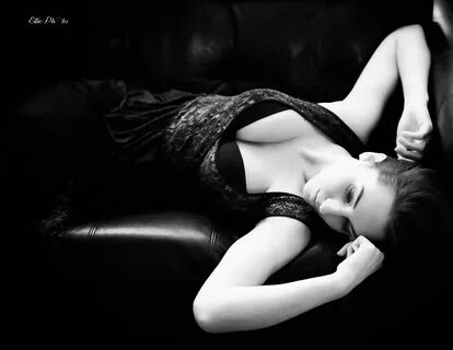 Professional Intimate Boudoir & Glamour Photography