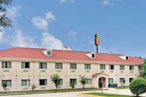 Super 8 by Wyndham Conroe Conroe, TX Hotels