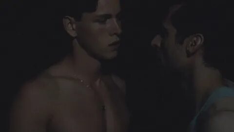 Harris Dickinson - Beach Rats - famousmales