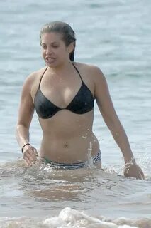Danielle Fishel in a Bikini - Beach in Hawaii * CelebMafia