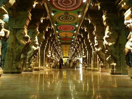 Hall of a Thousand Pillars, Madurai Meenakshi Amman temple. 