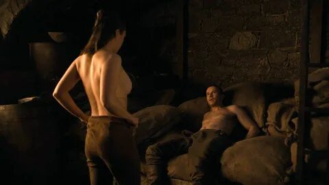 Arya got boobs