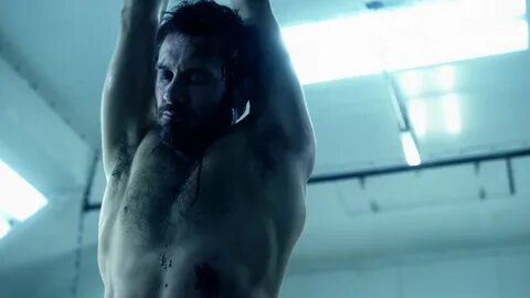 ausCAPS: Clive Standen shirtless in Taken 1-07 "Solo"