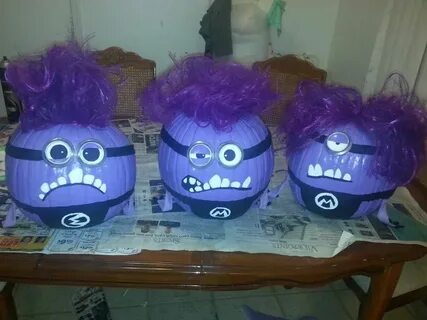 Painted Purple Minion Pumpkins! Fun and easy decorating idea
