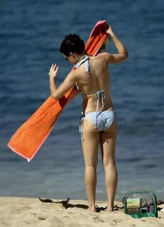 Evangeline Lilly - Canadian Actress in Bikini celebrity phot