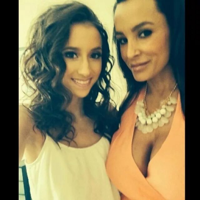 Belle Knox в Instagram: "Headed to my press day with @thereallisaann !...