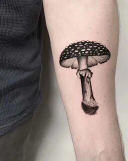 24 Quirky Mushroom Tattoo Designs and Popular Meanings