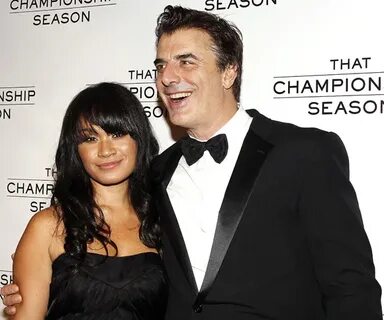 Chris Noth's Wife DITCHES WEDDING RING After News Of Sexual 