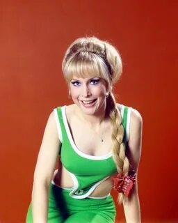 Barbara Eden from 'I Dream of Jeannie' is still stylish at 8