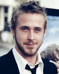 Ryan Gosling at The Notebook premiere (2004) Ryan gosling, R