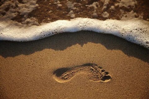 Footprints In The Sand Wallpapers - Wallpaper Cave