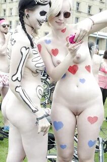 Some fine public bodypainting and more - Photo #27