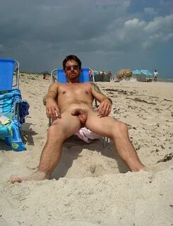 Nude gay beach pics