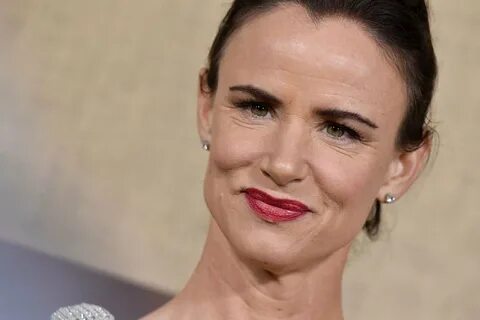 Juliette Lewis shocked by how 'homey' 'The Conners' set was 