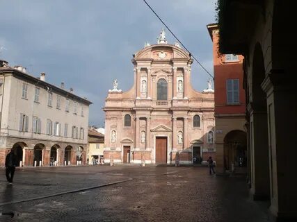 File:Piazza San Prospero - Reggio Emilia.jpg - Wikimedia Com