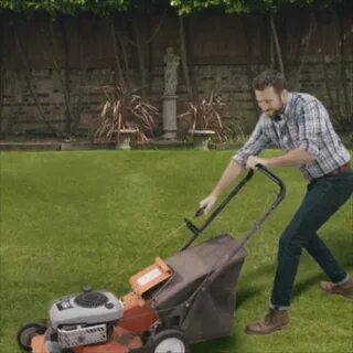 Lawn mower гифки, анимированные GIF изображения lawn mower -