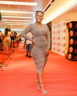 Zodwa Wabantu does it again, takes of pant!es during perform