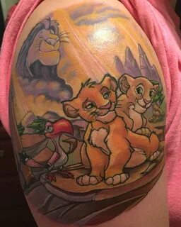 Love my lion king tattoo! Tatoeages