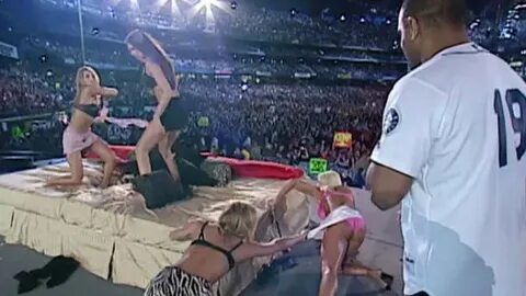 Every WWE WrestleMania Women's Match - Ranked From Worst To 