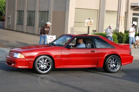 FORD MUSTANG 5.0 GT FOXBODY with CHROME FR500 STYLE WHEELS. 