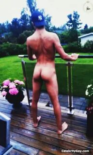 Free Cameron Dallas Nude The Celebrity Daily