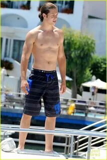 Leo Howard Swim Shorts Related Keywords & Suggestions - Leo 