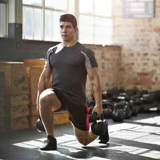 These 4 Weighted Lunge Variations Will Build Serious Strengt