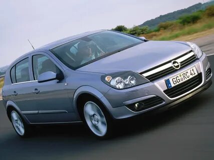 Opel Astra Sedan, Опель Астра, хетчбэк, передок, трасса, природа.