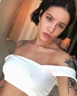 Halsey Says the Hotel Industry Doesn't Offer Shampoo and Con