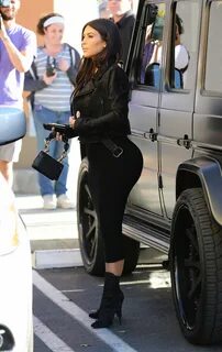 KIM KARDASHIAN at Blu Jam Cafe in Los Angeles - HawtCelebs