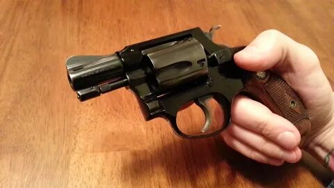 Smith & Wesson Model 37 Airweight No Dash - YouTube