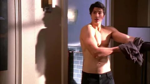 Brandon Routh shirtless in Chuck 3-08 "Chuck Versus the Fake Name"...