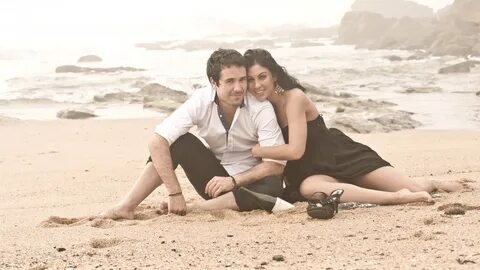 Romance On The Beach Sea Beach Pair Lovers Images Wallpaper 