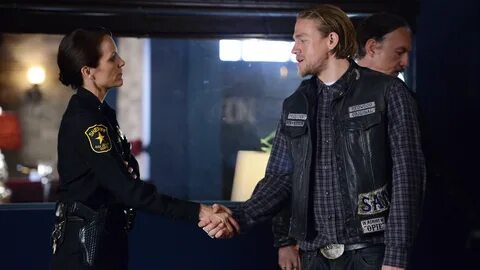 Sons of Anarchy: 7 Season 3 Episode - Watch online