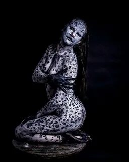 Harmony Rawolle on Instagram: "Snow leopard body paint photo