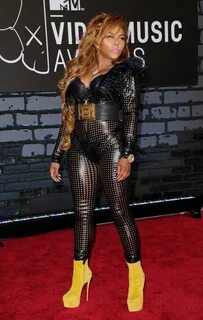 Lil Kim - Lil Kim Photos - Arrivals at the MTV Video Music A