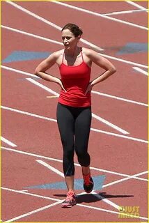 Emily Blunt: Wicked Wednesday Workout!: Photo 2687328 Emily 