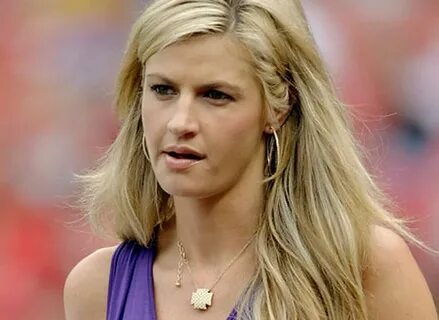 Erin Andrews' Body Measurements Including Breasts, Height an