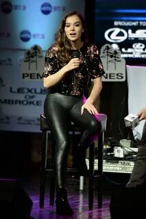 Hailee Steinfeld Tight leather pants, Leather jeans, Leather