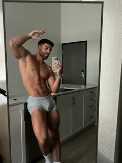 nicolli 🐼 в Твиттере: "serving in the kitchen.