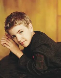 Picture of Billy Gilman in General Pictures - billy_closeup.