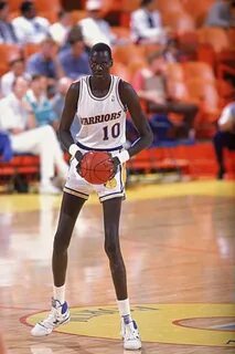 Manute Bol, Bio, Early Life, Career, Net Worth, Professional