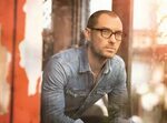 Jude Law in glasses - Imgur