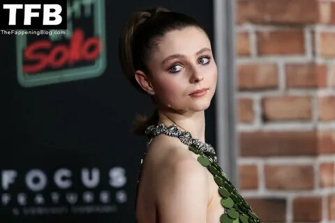 Nude Celebs Leaks - Thomasin McKenzie What's Fappened? 💦 For