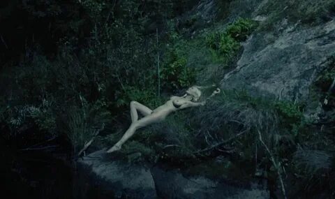 Kirsten Dunst Nude Melancholia 21st Century Boy